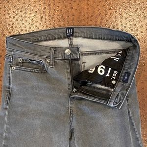Gap 1969 True Skinny jeans